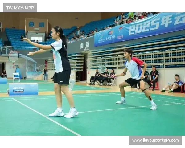 云南乡村小学羽毛球联赛留守儿童组队参赛助力成长与梦想